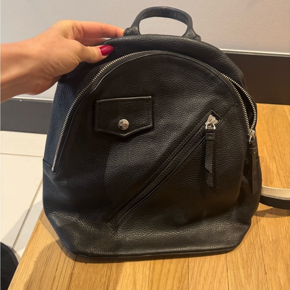DKNY Black real Leather Backpack - Picture 6 of 8